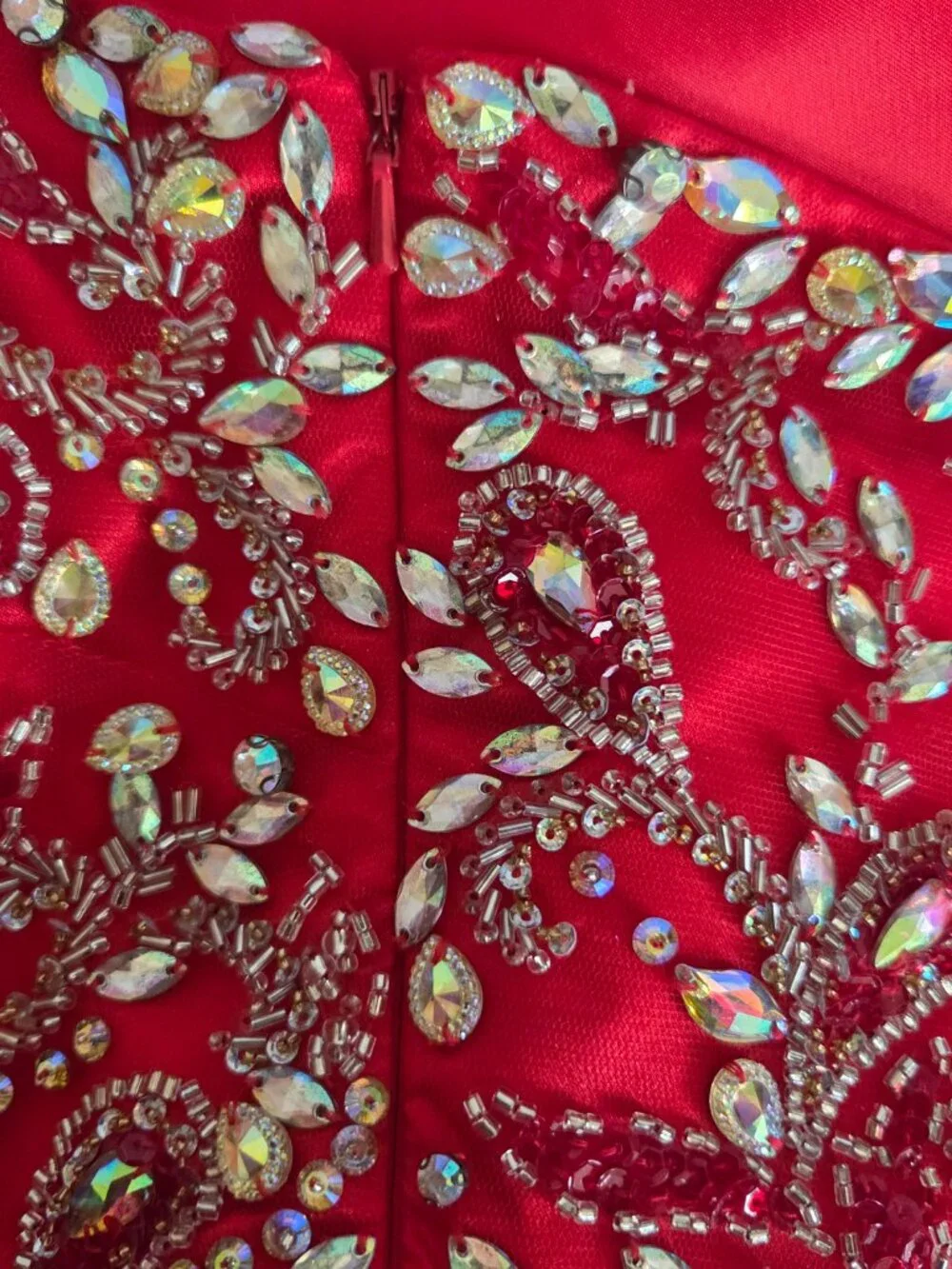 Renaissance Collection Red Formal Gown Sequins bodice. sz 13/14 - Picture 3 of 6